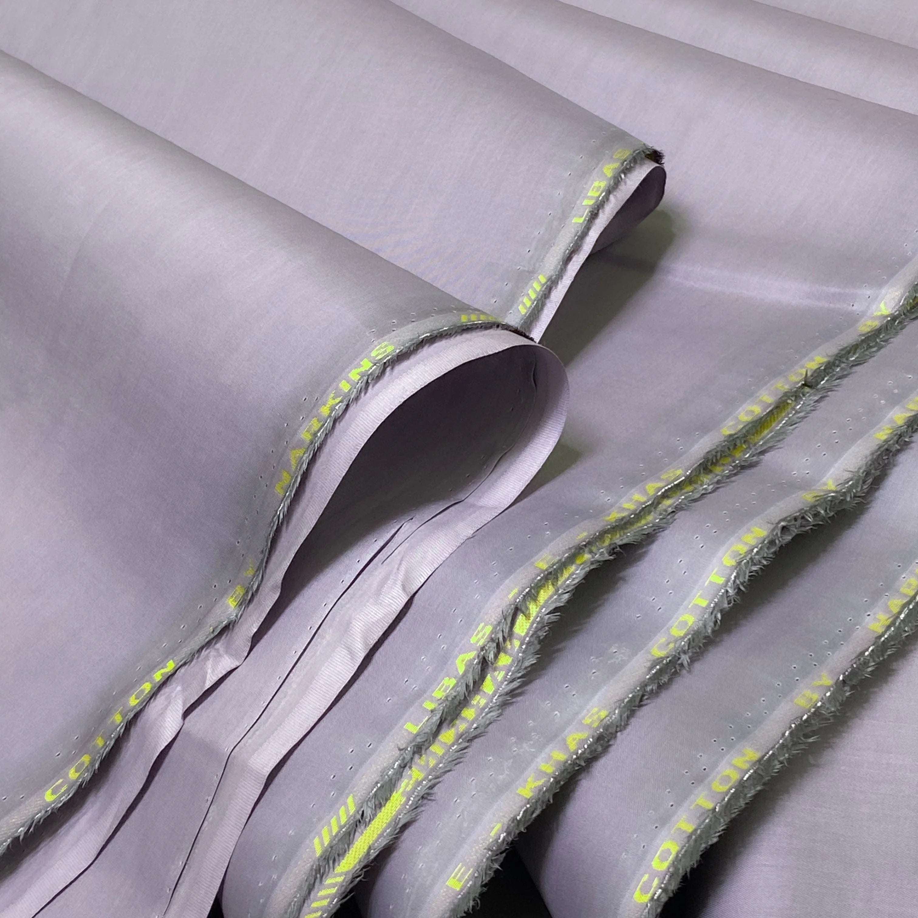 LIBAS -E-KHAS - C14 - UNSTICHED