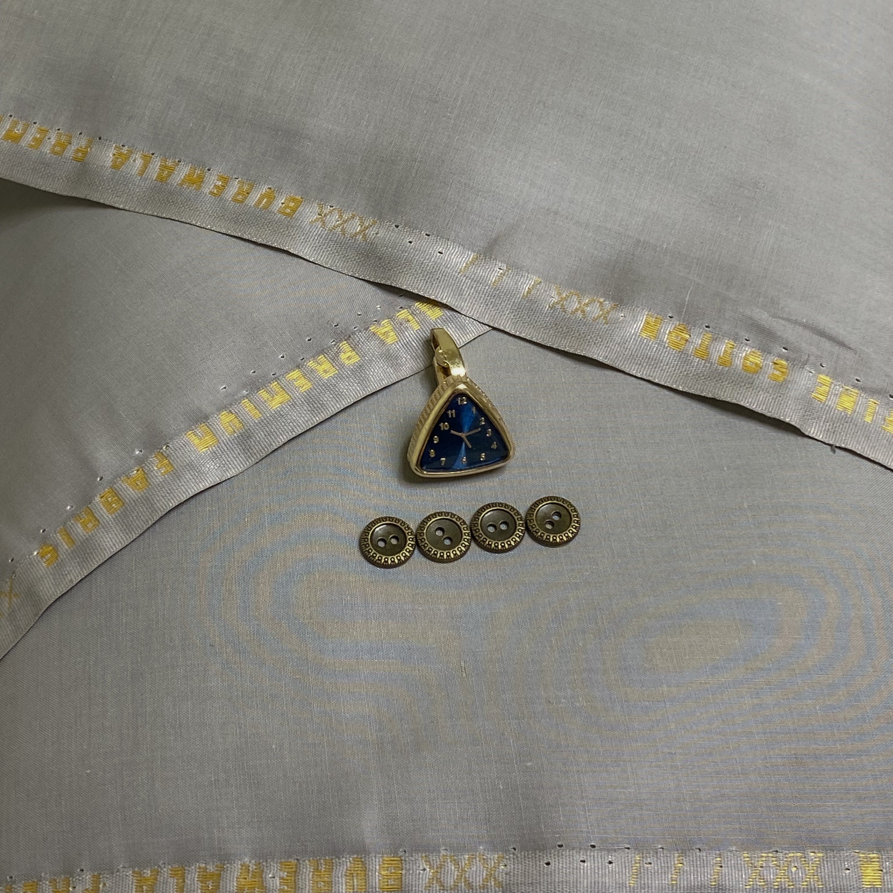 GUGU - C04 - UNSTICHED