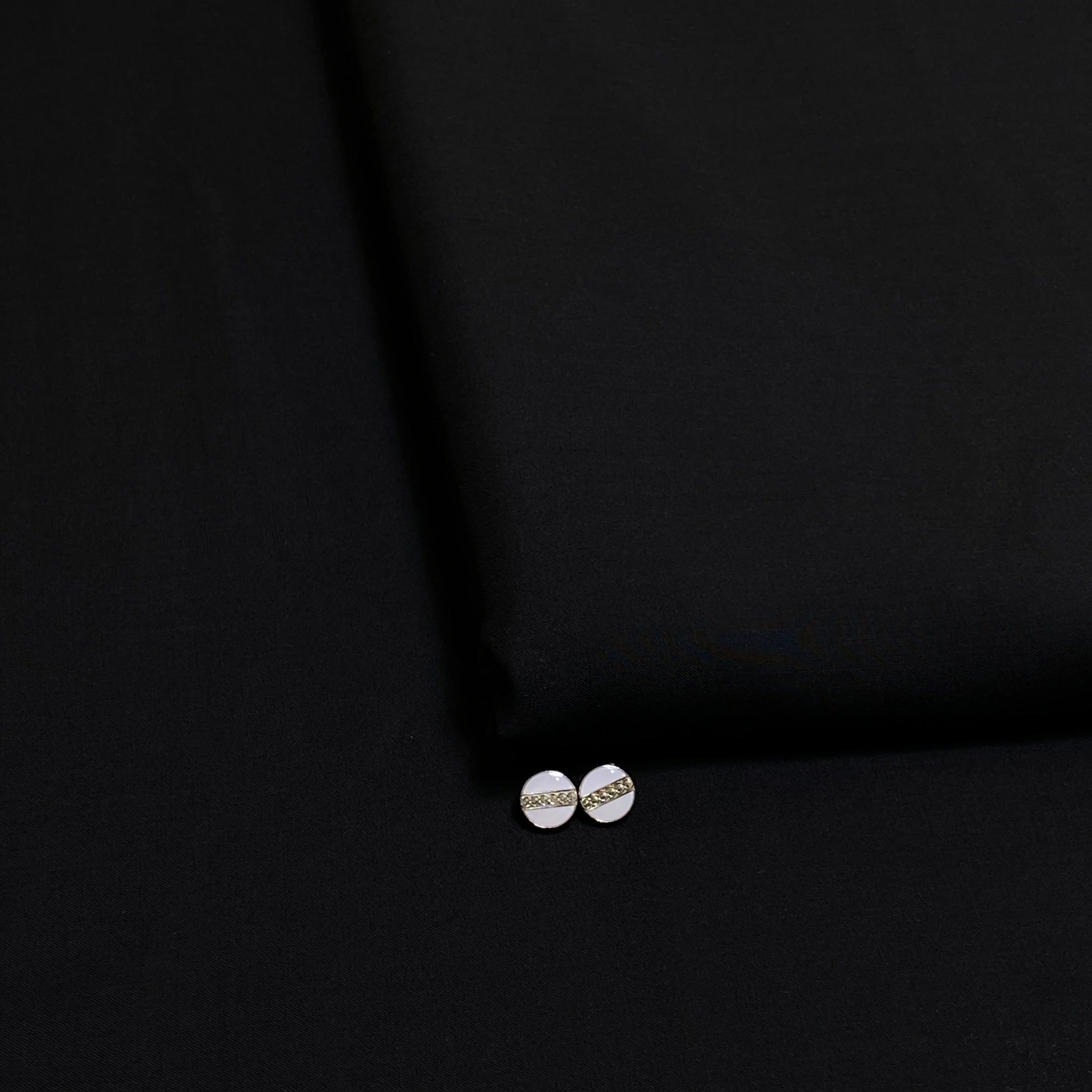 Italian Black - UNSTICHED